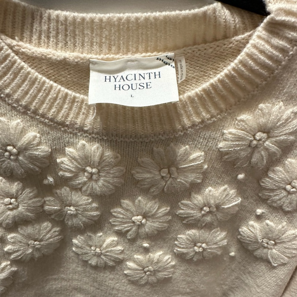 HYACINTH HOUSE FLOWER EMBROIDERED SWEATER CREAM puff sleeve Tuckernuck - Picture 4 of 10